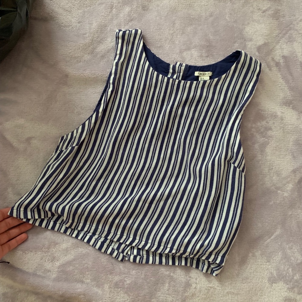 Halter crop